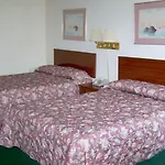 Harbor Inn